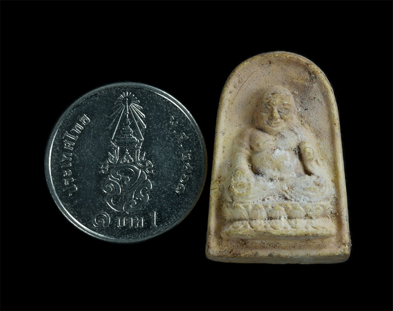 koe (89)p.jpg - พระสังกัจจายน์สมเด็จพระญาณสังวร รุ่นแรก ปี2528 เนื้อผงเกสร วัดบวรนิเวศวิหาร กรุงเทพฯ เนื้อผงพุทธคุณ ผงว่าน  | https://kamulet.in.th